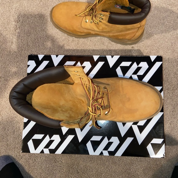 TimberLand Boots Size 10 (Wheat Nubuck) main image 14